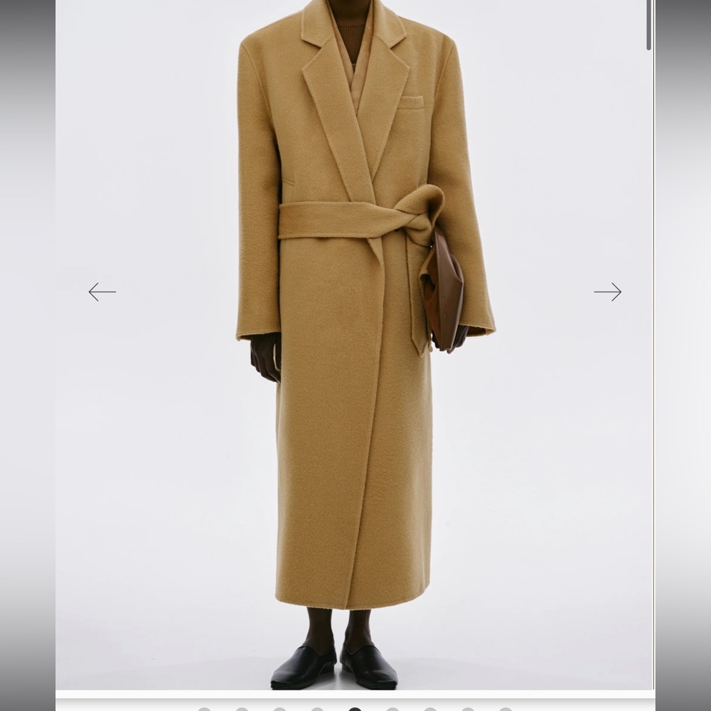 Coneya Oversized belted Wool Coat by Source Unknown in camel